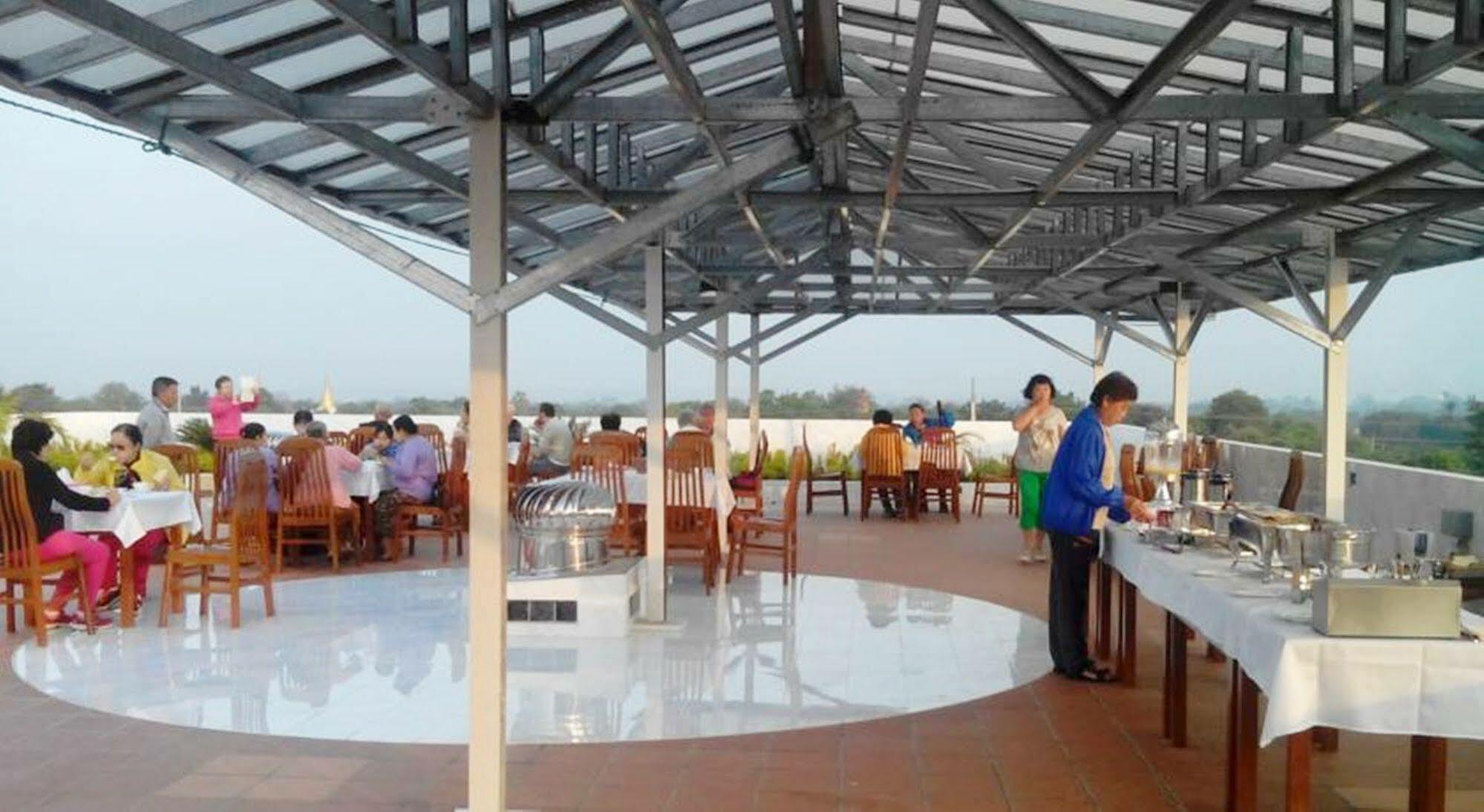 Sky View Hotel Bagan Kültér fotó